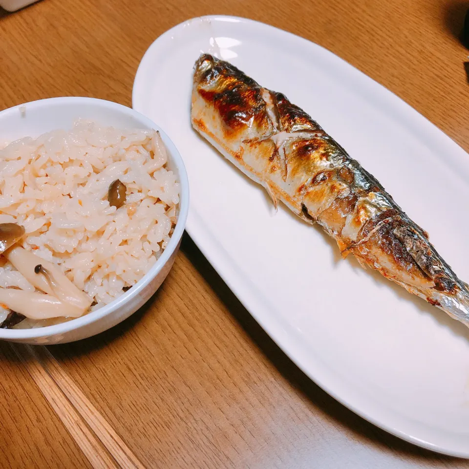 炊き込みご飯と秋刀魚🐟|ドラゴンmama💓さん