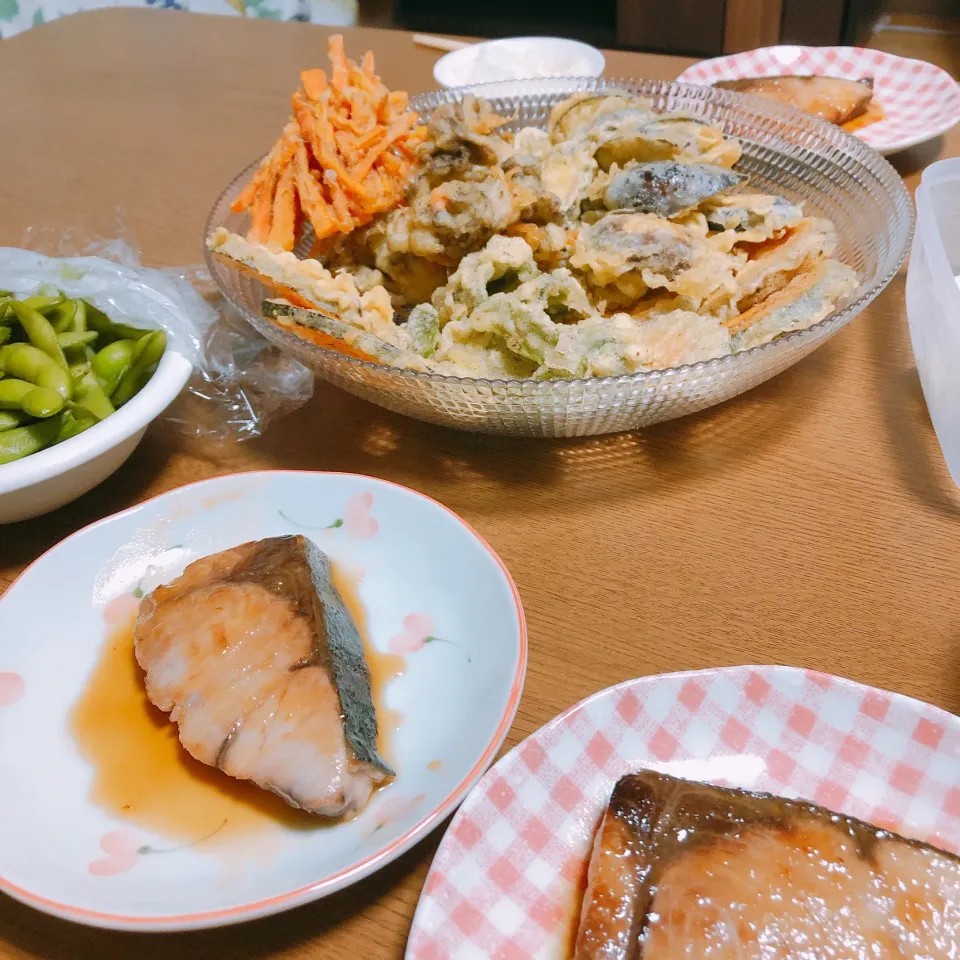 野菜の天ぷらとぶりの照り焼き🐟💕✨|ドラゴンmama💓さん