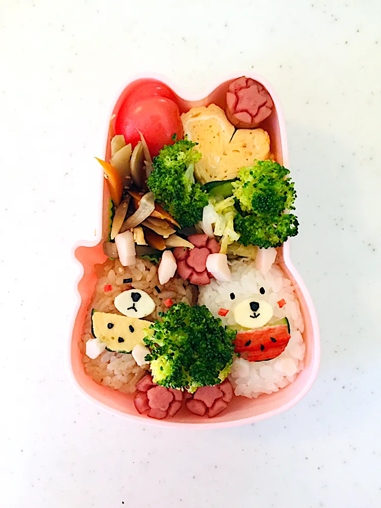 Snapdishの料理写真:ayano.adshさんの料理 くまさんおにぎり弁当🍉夏|pimoriさん