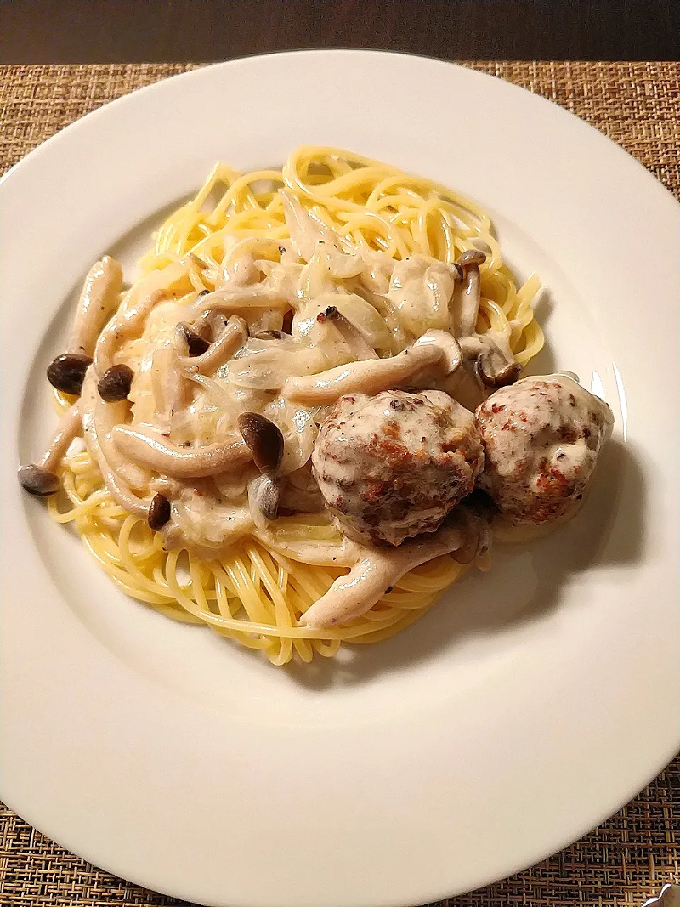 Meatball Mushroom Alfred Pasta|Ankoさん