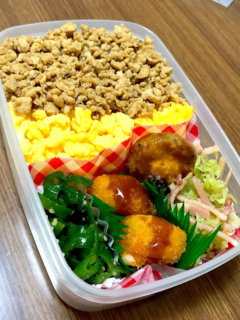 社会人男子弁当♡そぼろ丼|utaさん