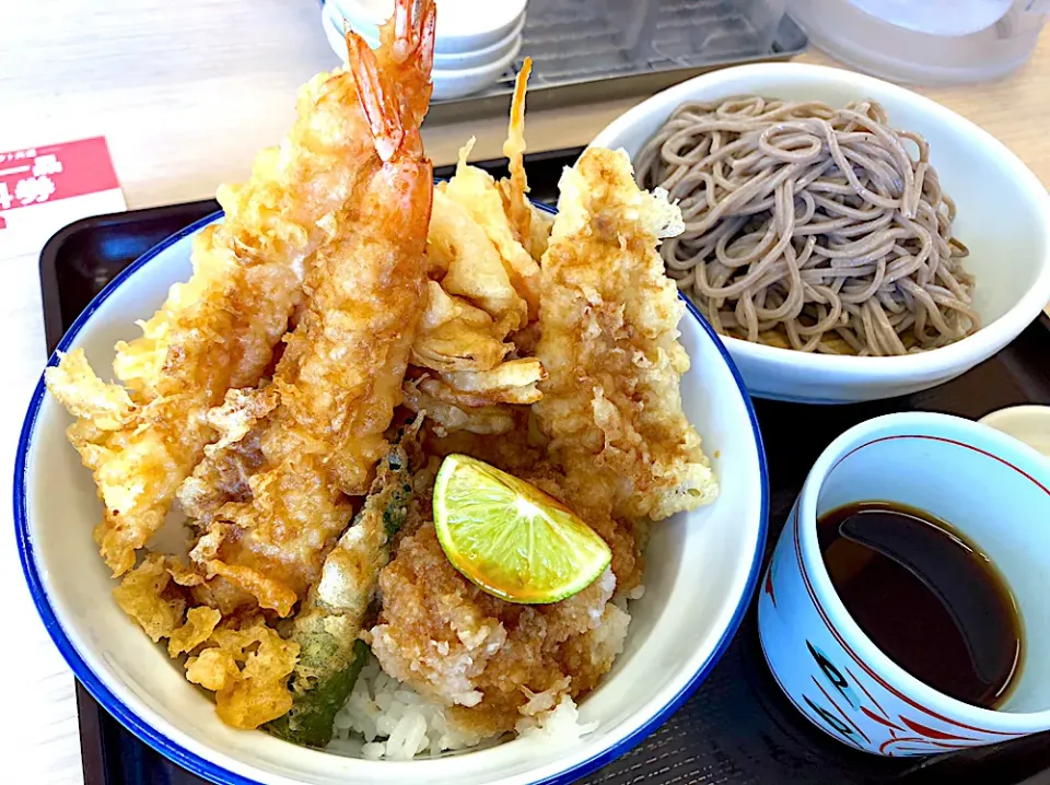 Snapdishの料理写真:すだちおろし海老天丼、ミニざるそば|buhizouさん