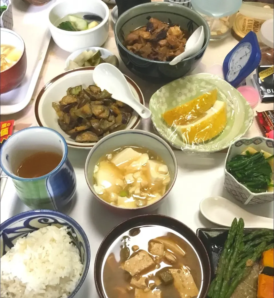 7/27(土) 遅い朝食 ナスの味噌炒め、マグロの角煮、豆腐と玉子のとろみ煮、他。|へいちゃんさん