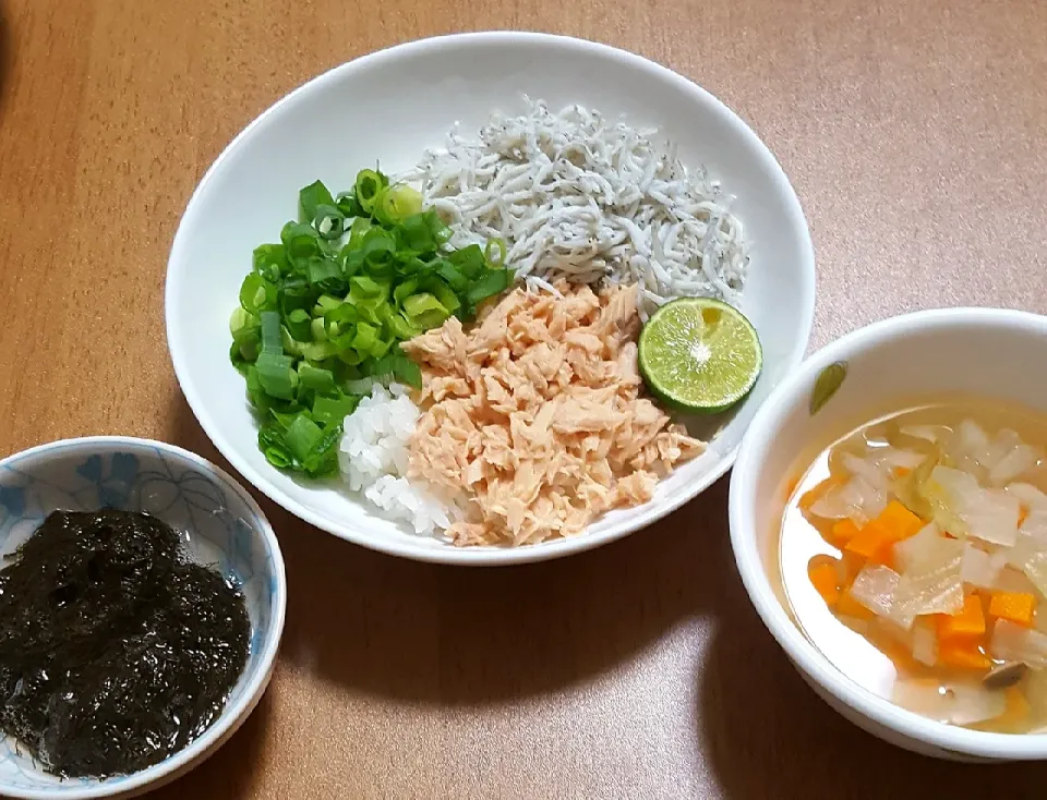 しらすとネギとツナ缶の丼|ナナさん