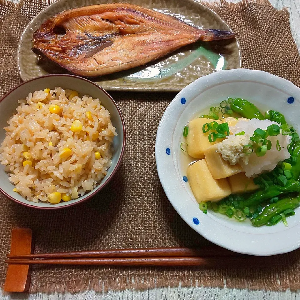 とうもろこしと塩昆布の炊き込みご飯|真希さん