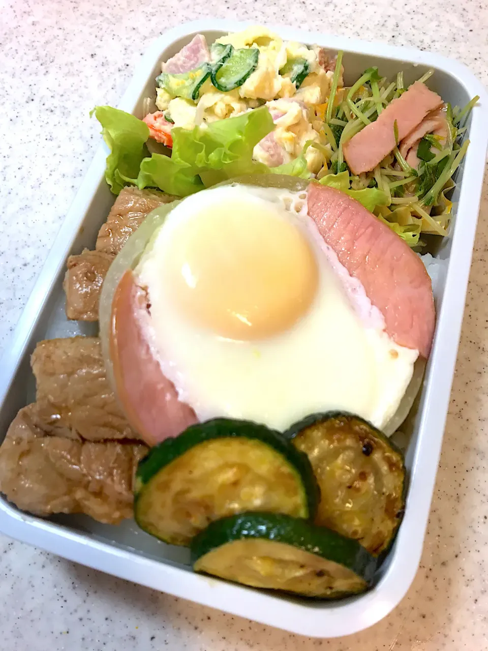 8/7🍱私の分⭐️トンテキ・目玉焼弁当|🌹ゆぅ🌹さん