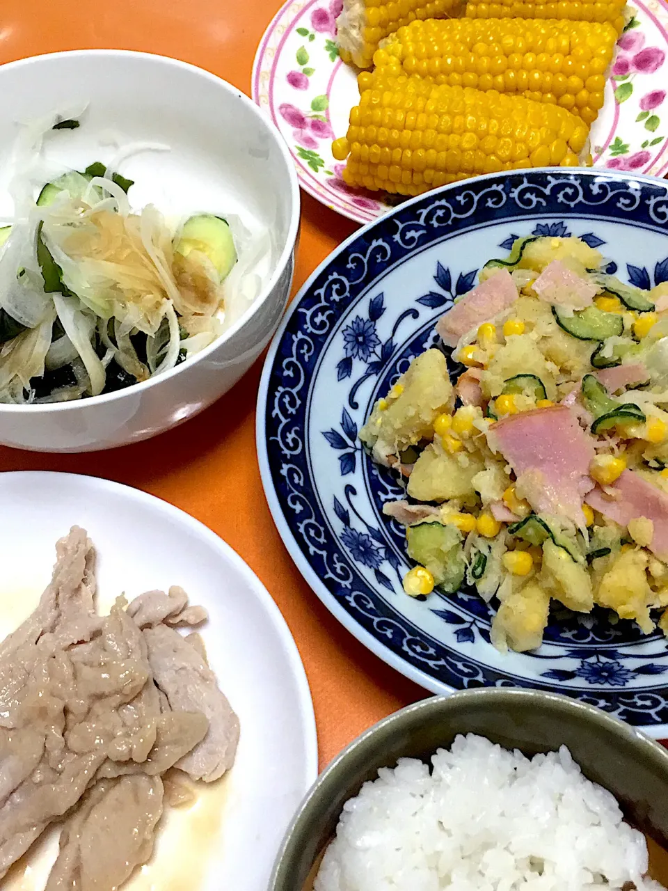 Snapdishの料理写真:#ダイエット#夏バテ予防#マヨネーズを使わないポテトサラダ#塩麹の豚肉炒め#きゅうりと玉葱スライスのポン酢和え#朝採りとうもろこし#毎日しっかりごはん|tomoさん