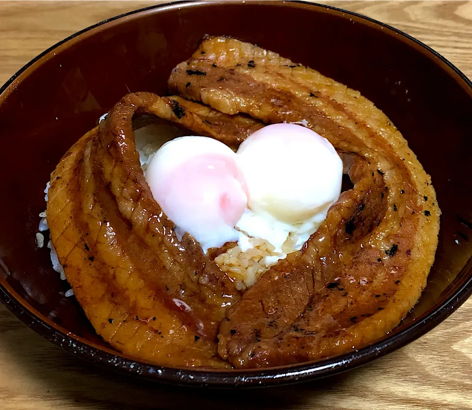 今日の夕食 ☆豚バラ蒲焼丼|まぁたんさん