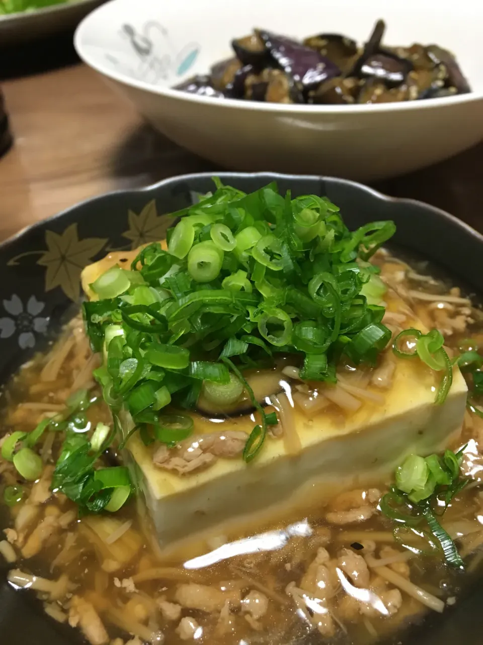 ひき肉とナメタケのあんかけ豆腐|ヨシヨシさん