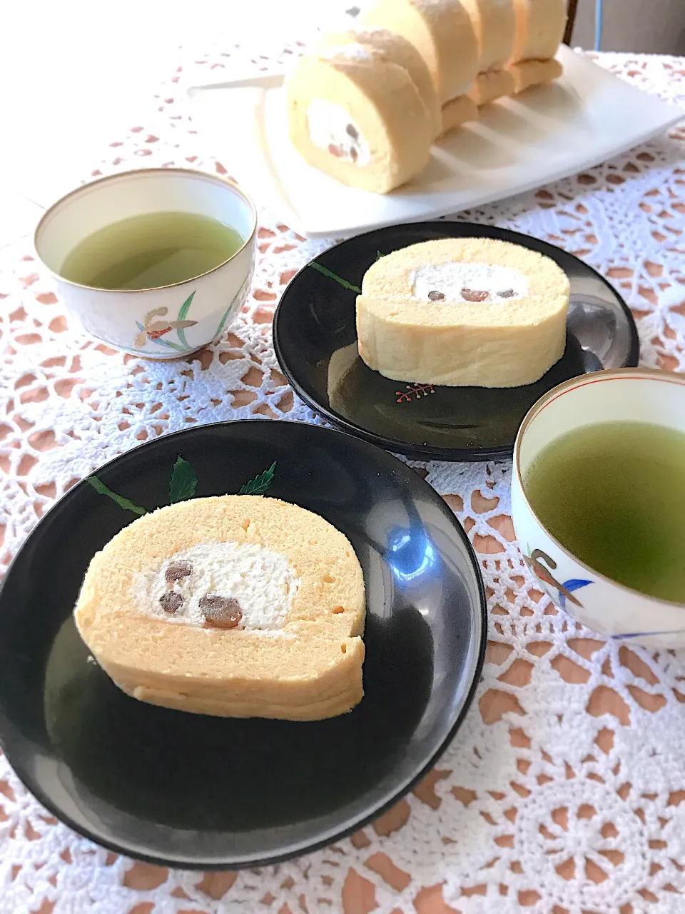 Snapdishの料理写真:マダム とんちんさんの料理 和スイーツ🍵小さなきな粉のロールケーキ|とんちんさん