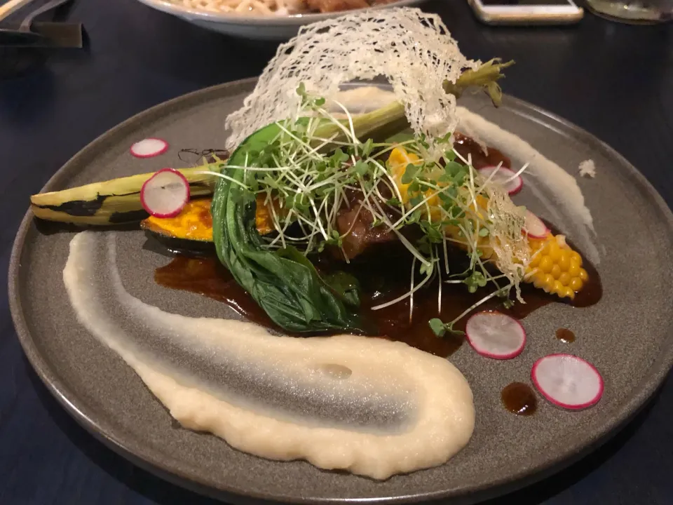 和牛ほほ肉の赤ワイン煮込み|女神さん