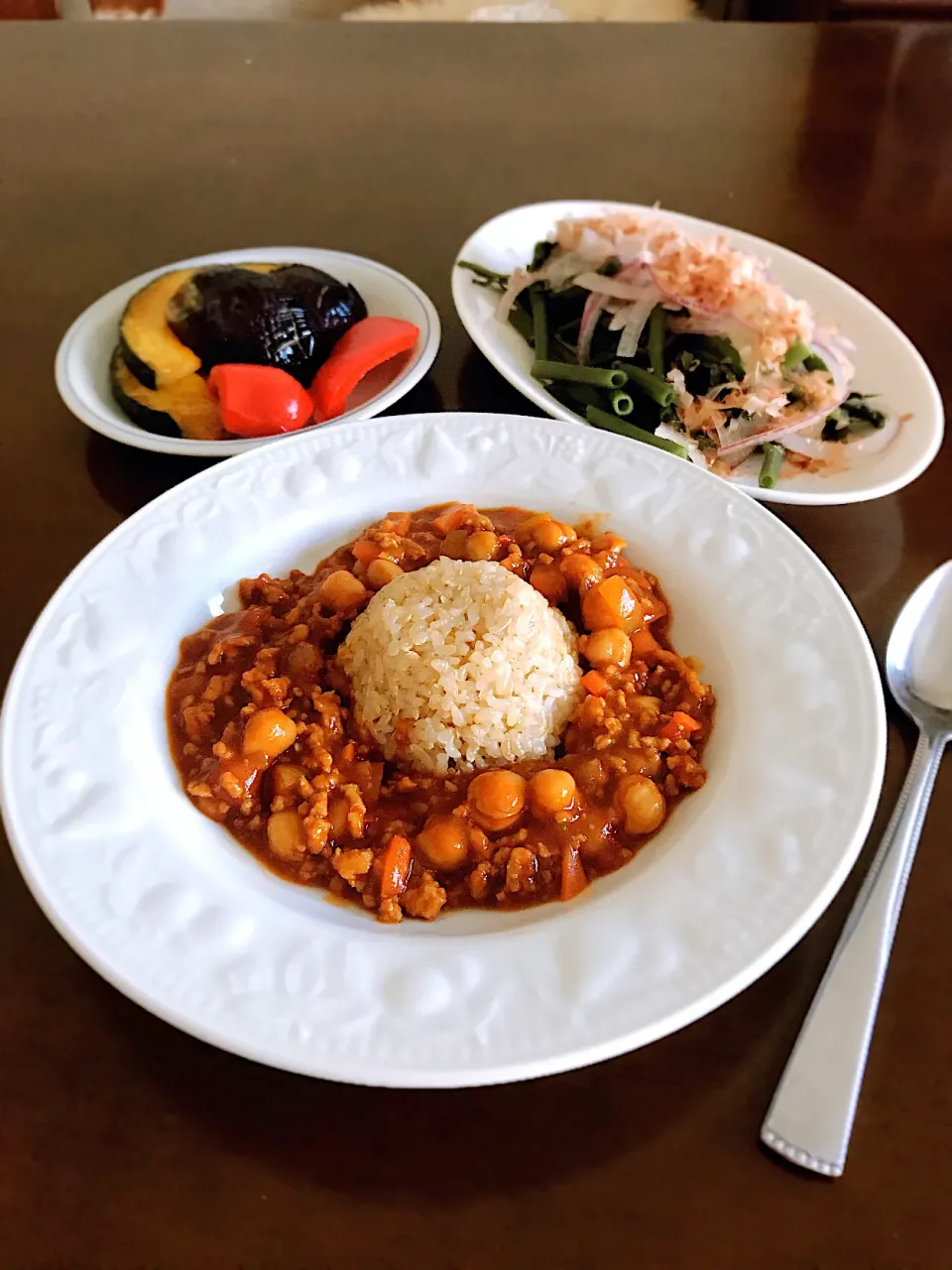 ひよこ豆のカレーと玄米ごはん  野菜はばろん農園からの直送便|とんちんさん