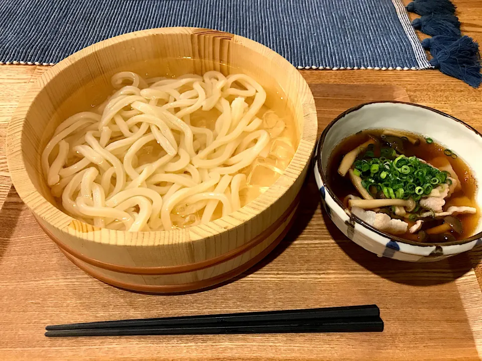 肉汁たらいうどん|マハロ菊池さん