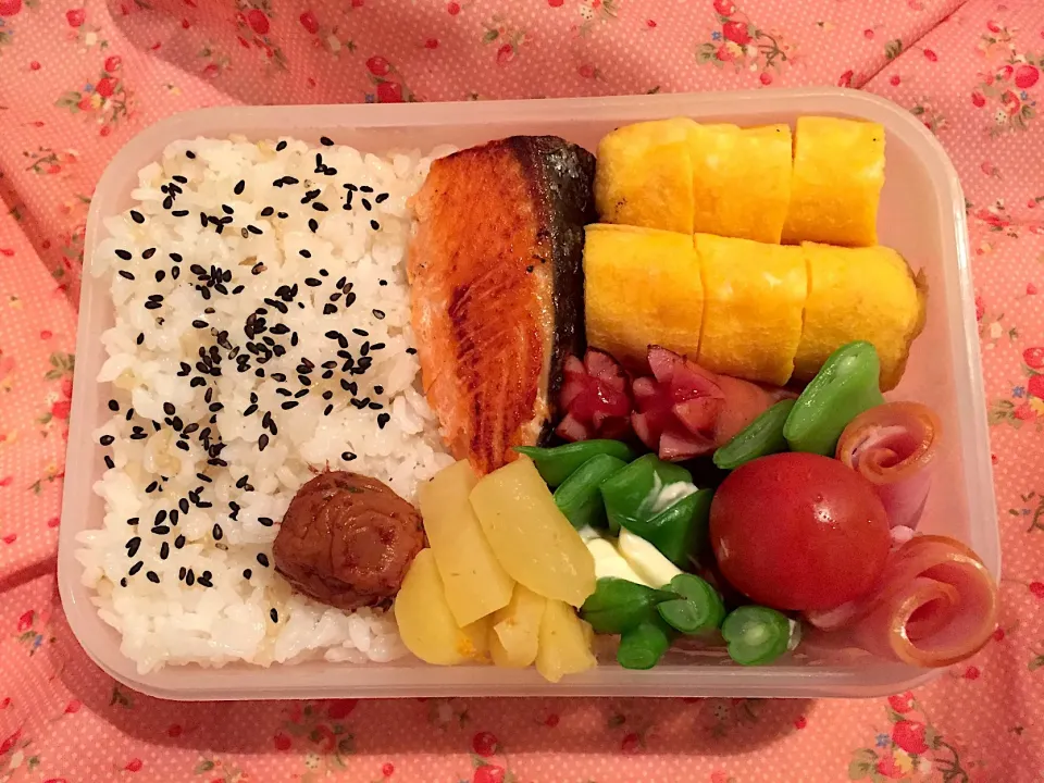 2019年8月9日
旦那さんのお弁当🍱👨‍✈️👨‍🔧👷🏻‍♂️🚊💪🏼✌️❤️💞|Kodomo Cookingさん