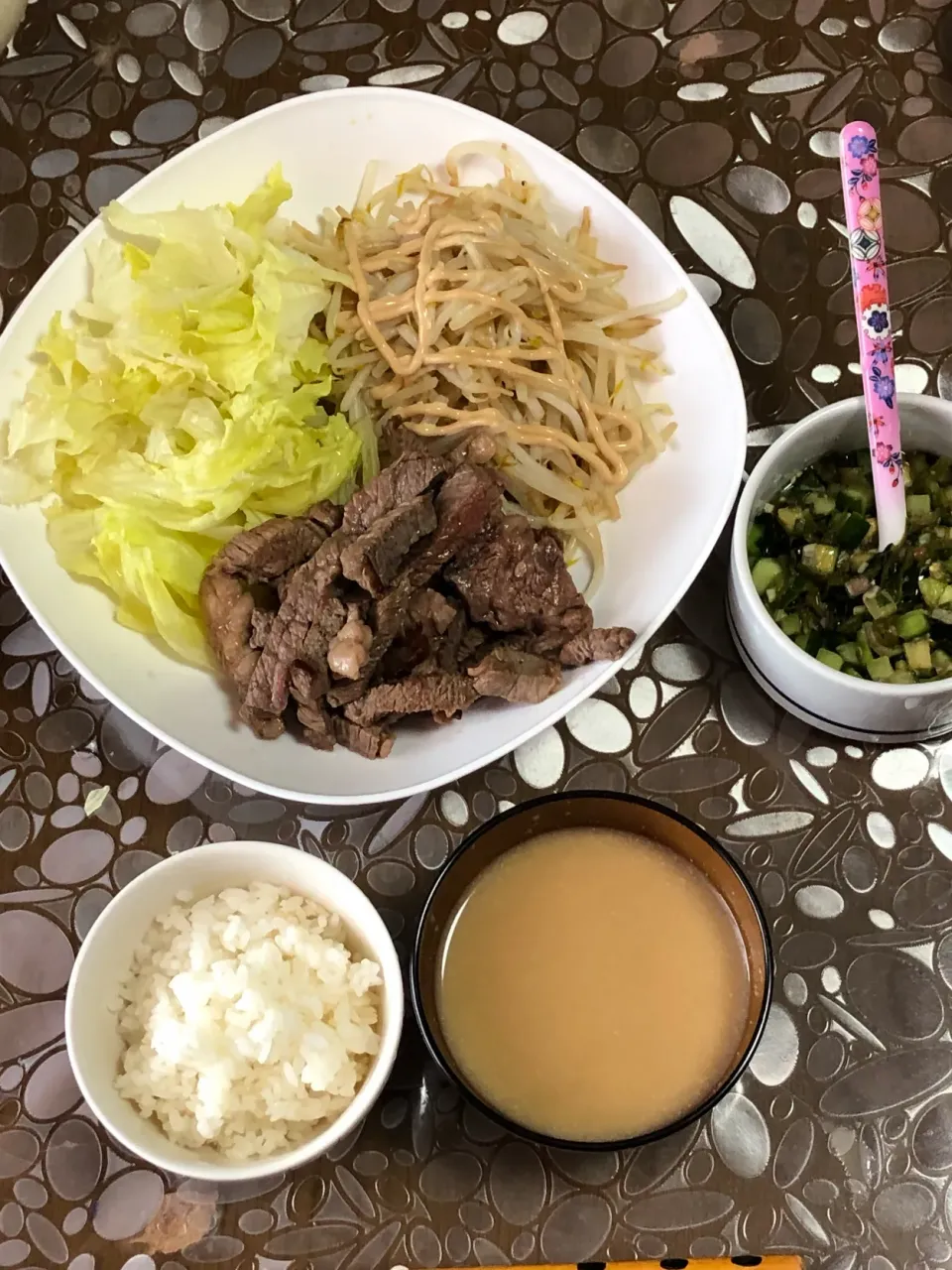 シンプルなお安いお肉  山芋の味噌だし汁|ma-ko omaさん