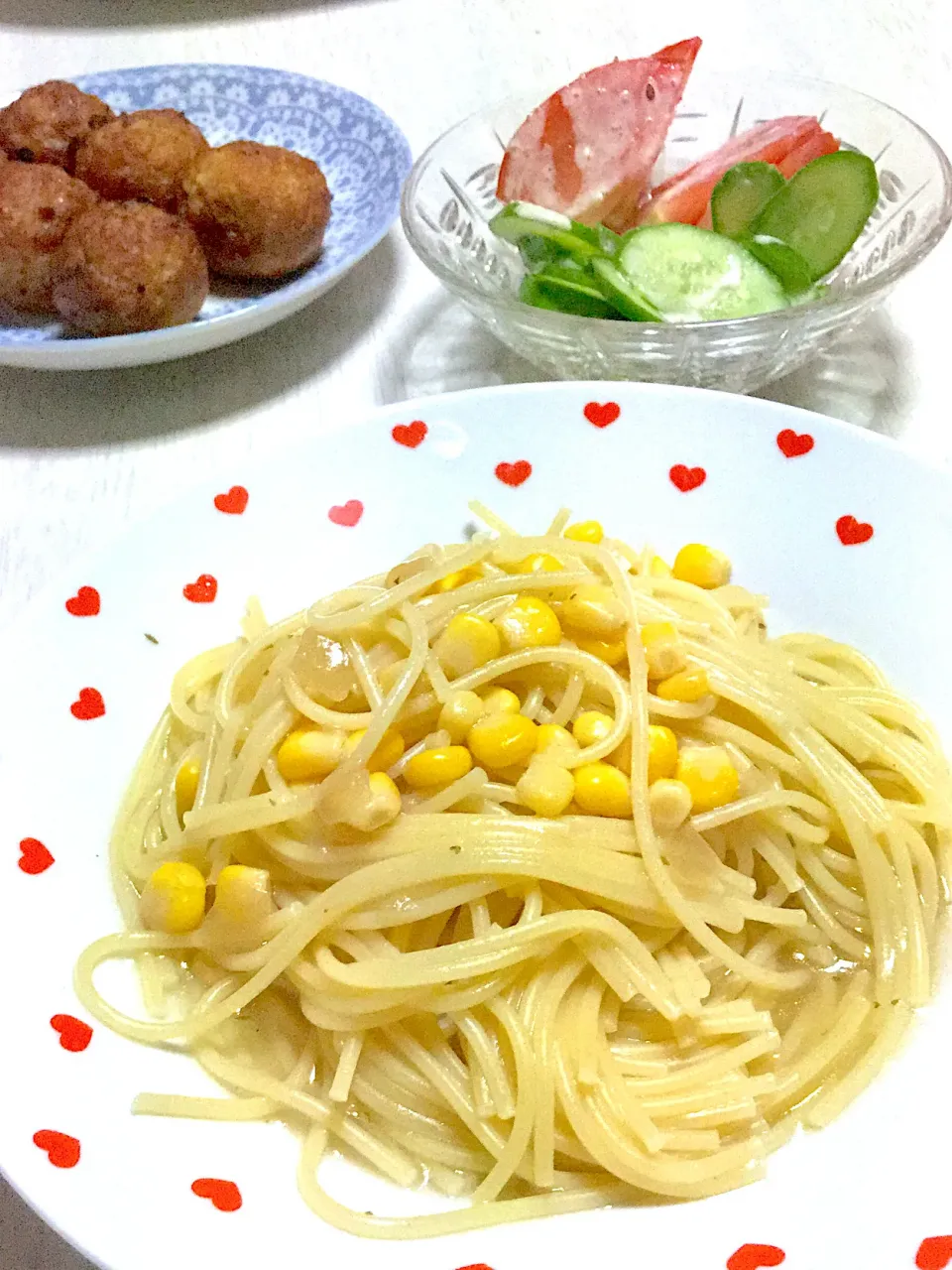 あさりとコーンのコンソメパスタ、サラダ、つくね|Ayaさん