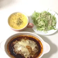 Snapdishの料理写真:ハンバーグ|ちょこれーとさん