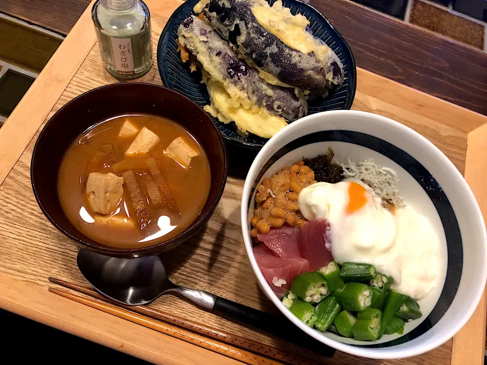 Snapdishの料理写真:ネバネバ丼|Wanchanさん