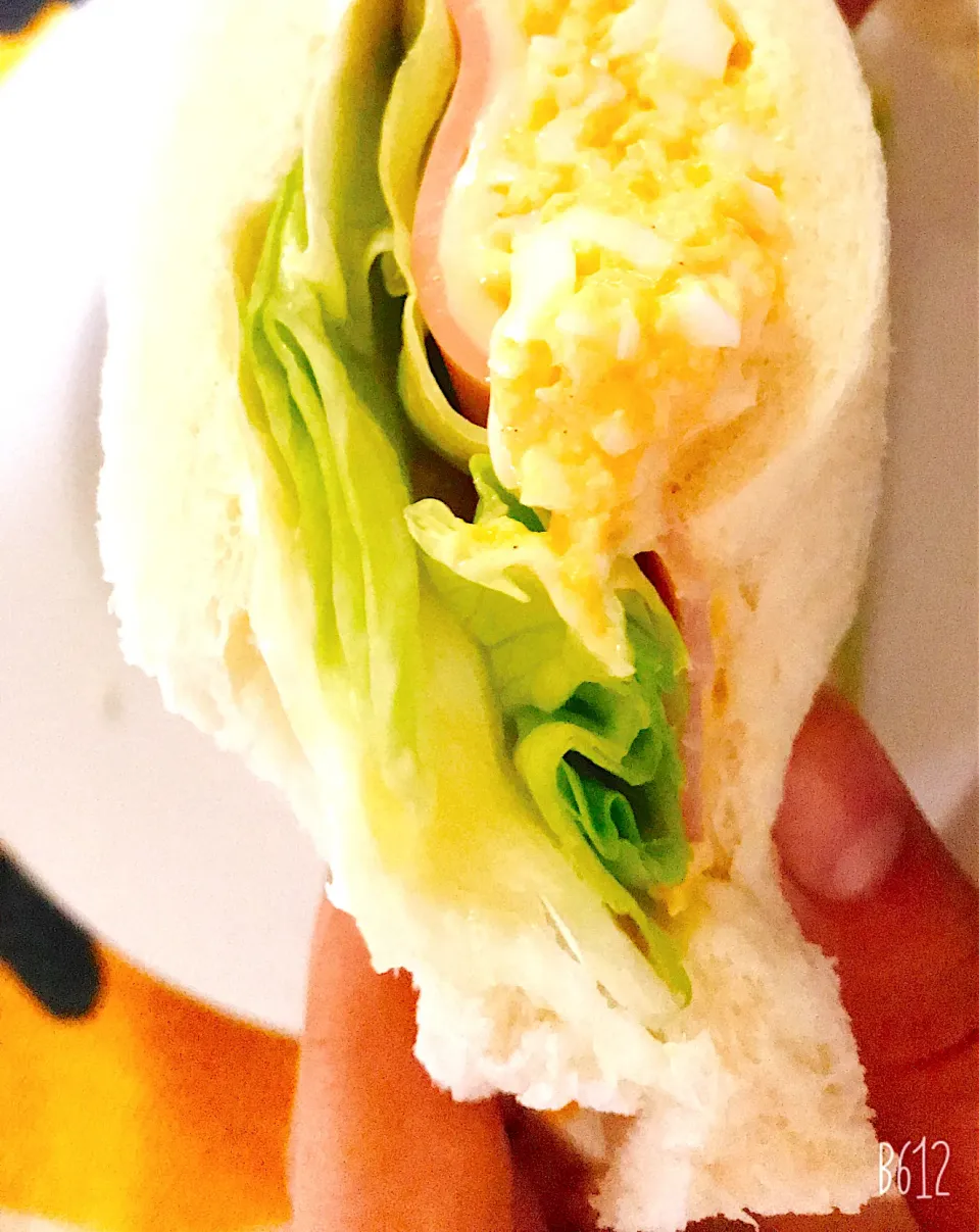 朝ごはん🥪レタス🥬タマゴハムチーズサンドイッチ🥪|ゆきさん