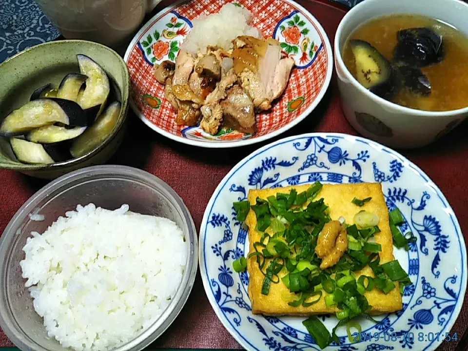 よねばーばの朝ごはん
厚揚げ、
鶏肉ハム、大根おろし添え、
茄子の味噌汁、
茄子の糠漬け、
ご飯、コーヒー|yoneばーばさん