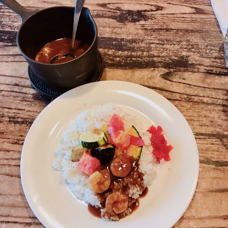 夏野菜のエビカレー🍛|ちゃみこさん