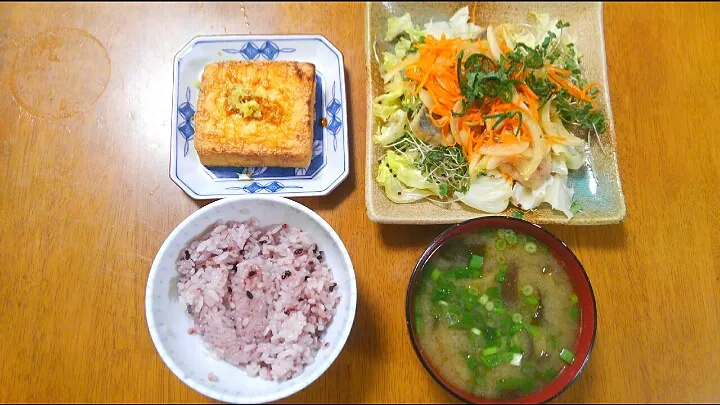 Snapdishの料理写真:７月２９日　鯵の南蛮漬け　厚揚げ　茄子のお味噌汁|いもこ。さん