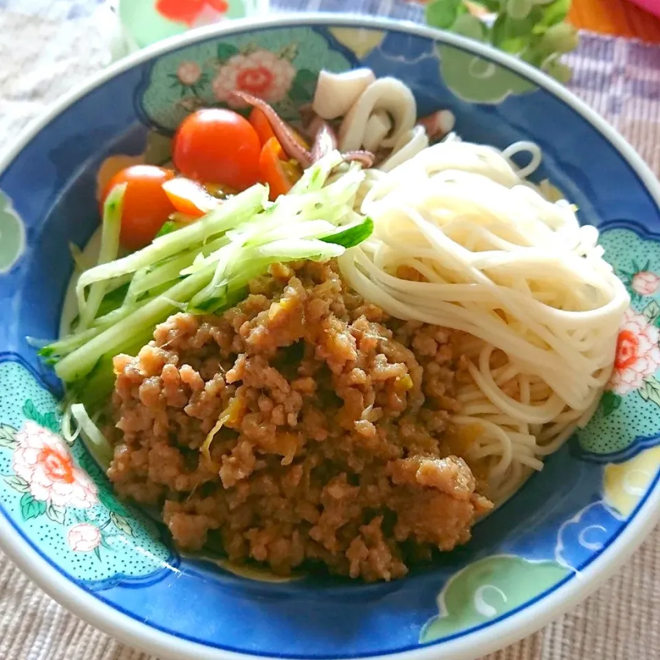 Snapdishの料理写真:肉味噌そうめん|とまと🍅さん