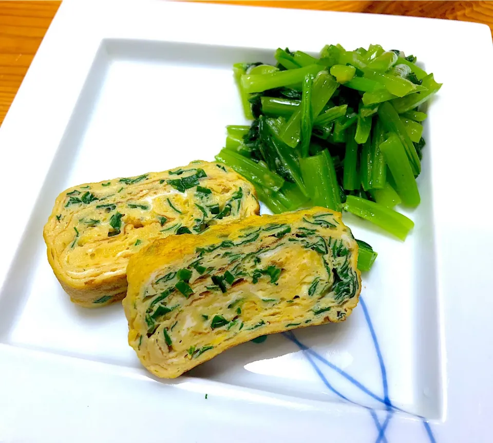 ニラの卵焼きと小松菜のナムル|チルさん