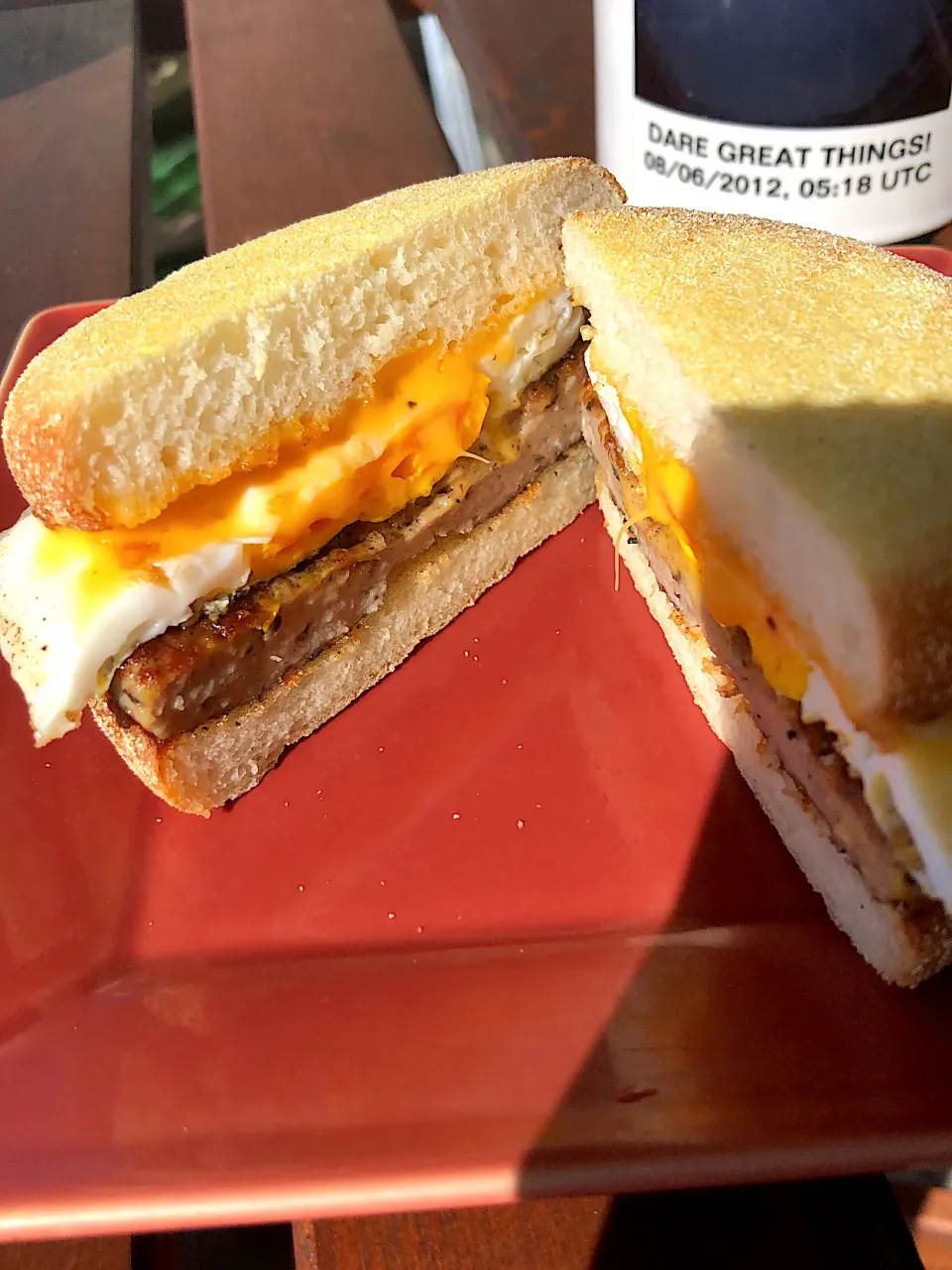 Sausage Egg cheese sandwich|Chris Shannonさん