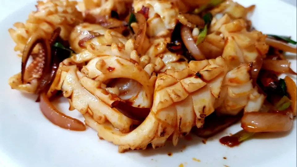 saute squid in chili sauce|steven z.y.さん