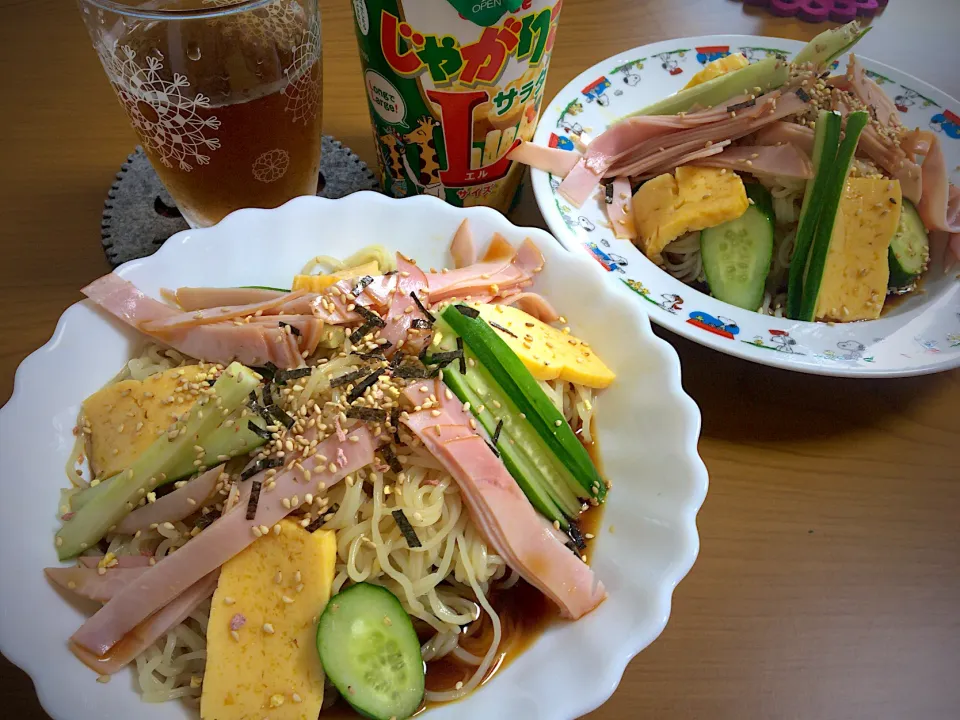 今日の男飯絆(･w･)毎日毎日僕らは鉄板の～上で焼かれてるような暑さで食べる冷やし中華(ﾉ∀｀笑)|ひーちゃんさん