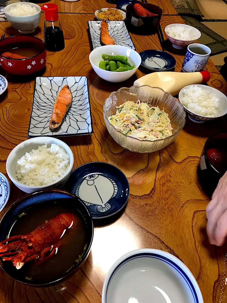 Snapdishの料理写真:2019.8.11 大宴会の翌朝ごはんは伊勢海老のお味噌汁✨|ゆみずさん