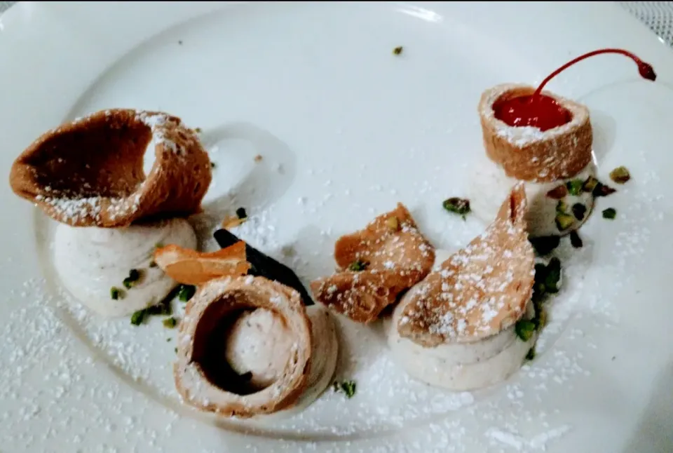 Cannolo siciliano scomposto|La_Patさん