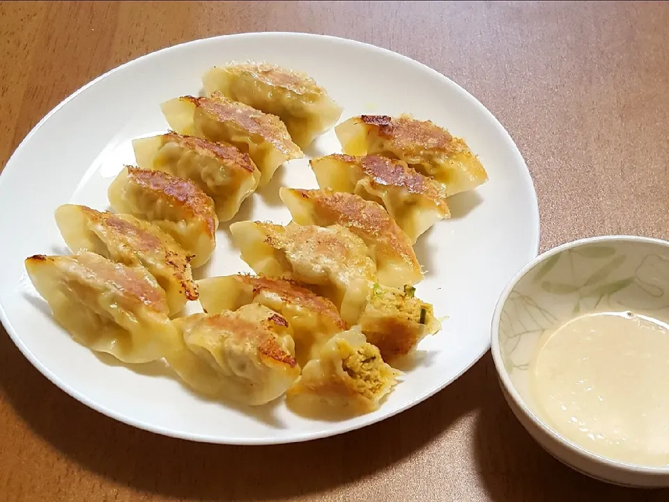 味噌カレーチーズ餃子|ナナさん