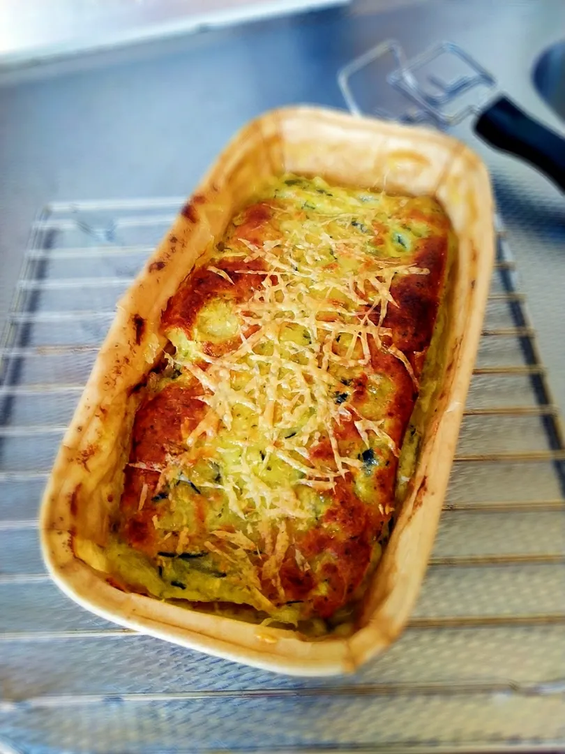 zucchini cheese garlic bread|reginaさん