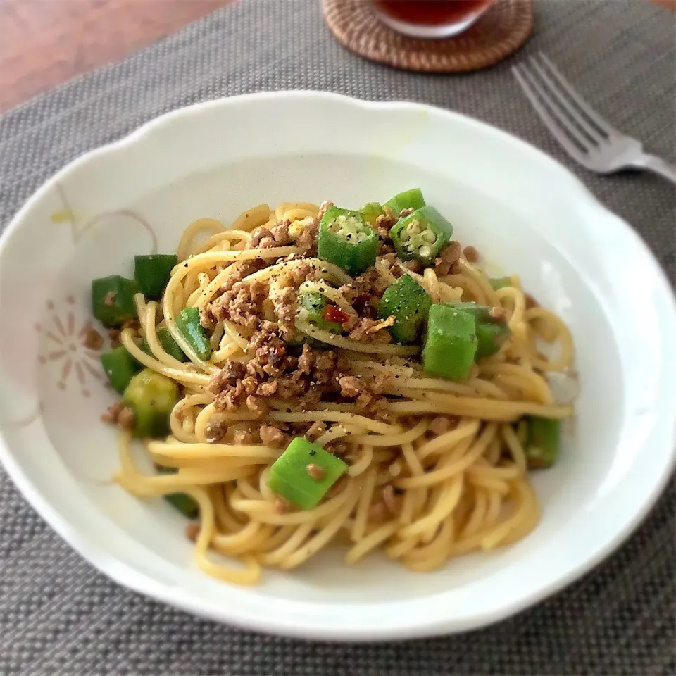 大豆のお肉ミンチとオクラのスパゲッティ🍝|𓇼 Ⓢ Ⓗ Ⓘ Ⓝ Ⓞ Ⓑ Ⓤ 𓇼さん