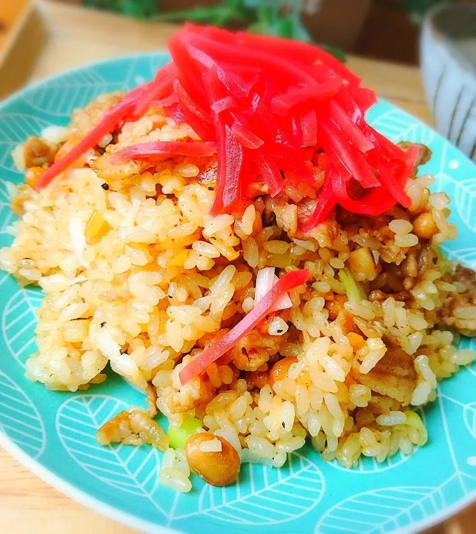 焦がしにんにく納豆炒飯|ポコさん