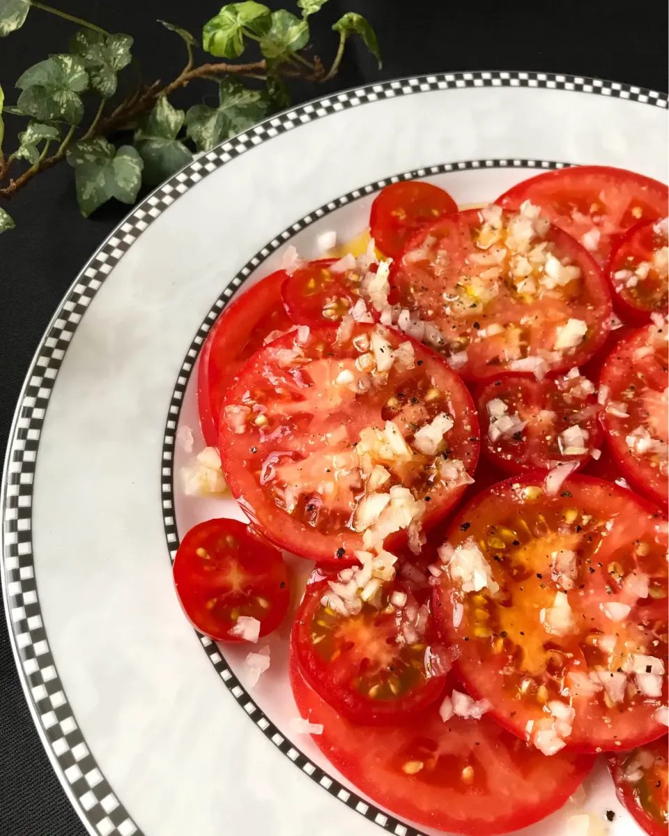 🍅シンプルすぎるトマトサラダ🥗🍅|Hollyさん