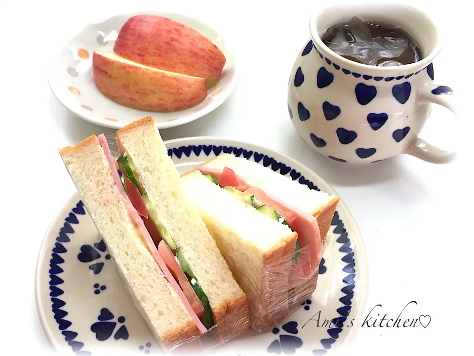 あみさんの料理 糀甘酒入り角食パン😊🍞ハムサンド🥪|あみさん