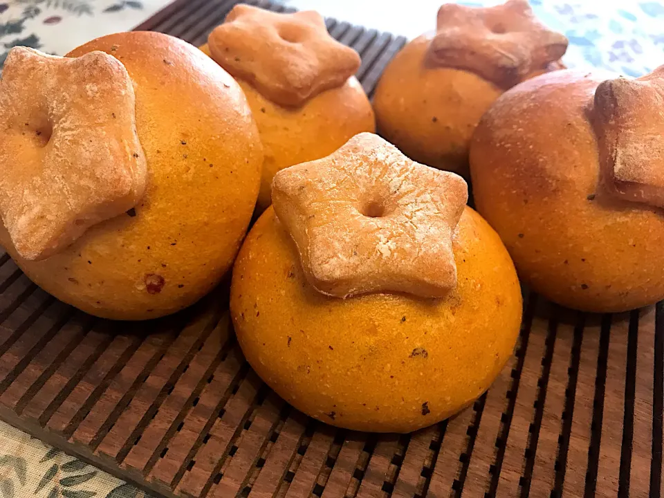 Pane al pomodoro  トマトパン|cumin‘sさん