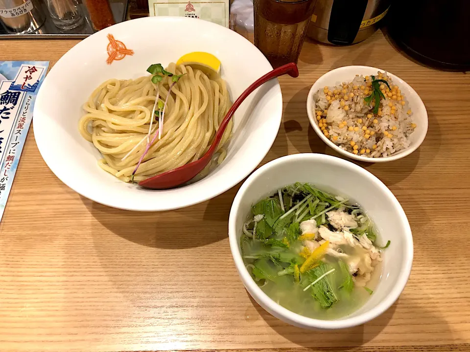 Snapdishの料理写真:冷やし鯛だし塩つけ麺並と専用〆ご飯|しのぶさん