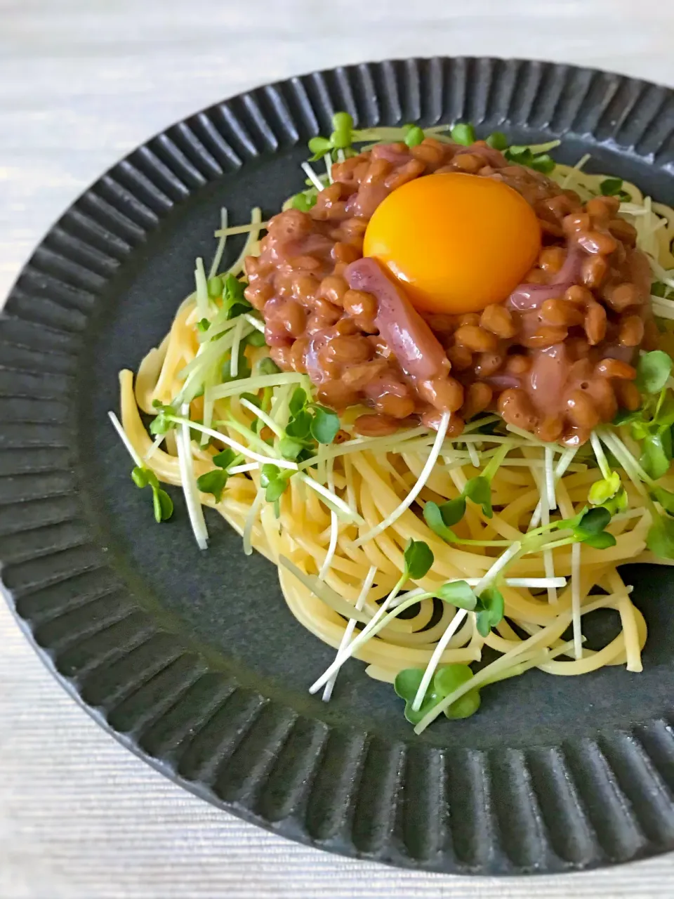 イカの塩辛と納豆のパスタ|アッチさん