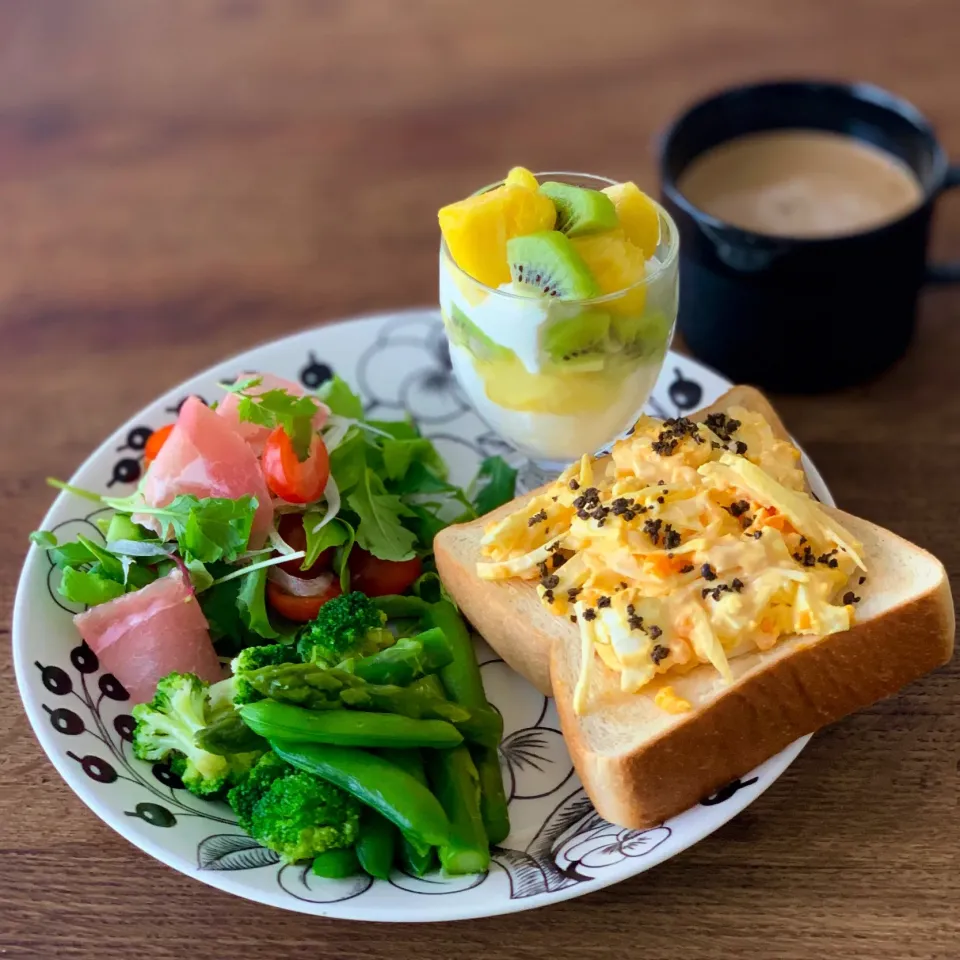 今日の朝ごはん|ぺんぎんさん