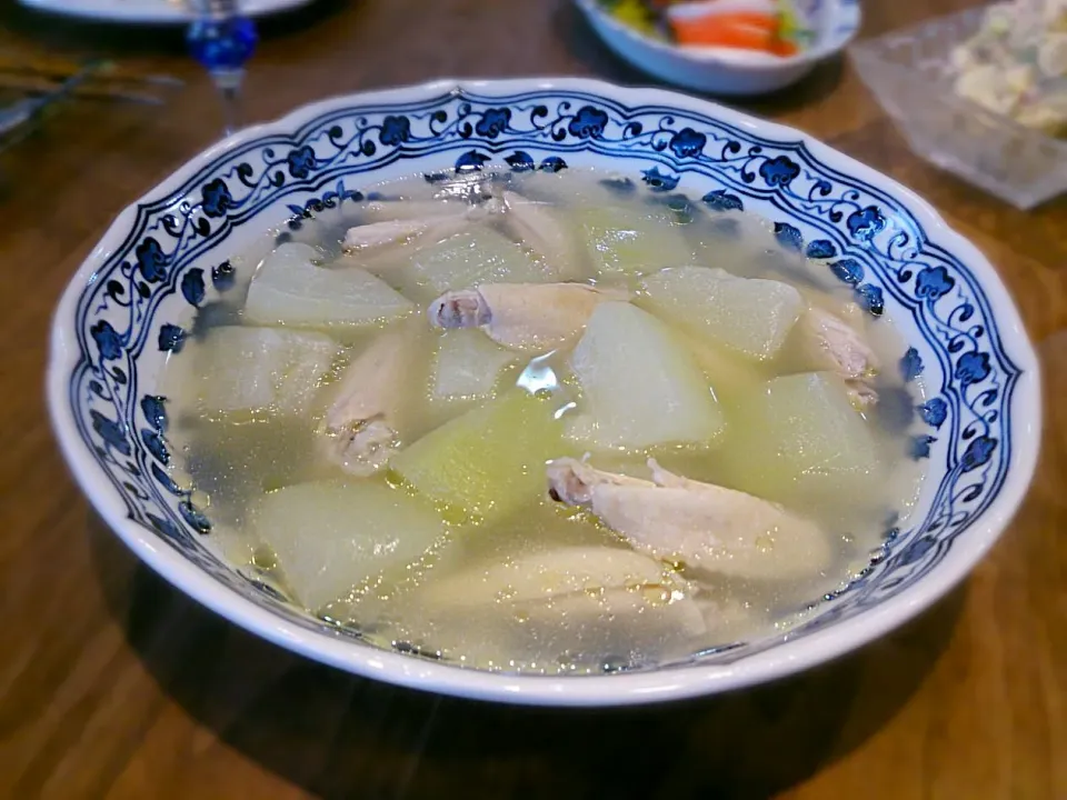 鶏手羽中と夕顔のスープ煮|古尾谷りかこさん