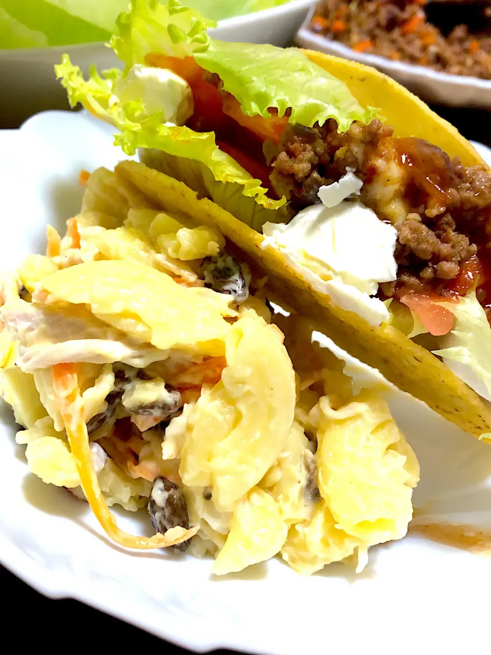 Chicken Macaroni Salad and Beef Tacos|Laarni Nabongさん