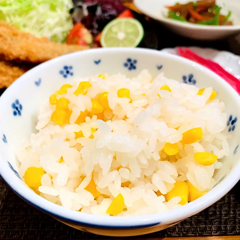 とうもろこしごはん🌽|いちごさん