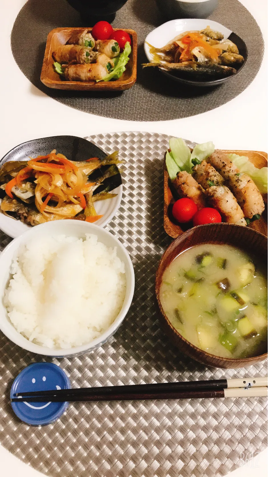 今日の晩御飯😋鯵の南蛮漬け🐟とインゲンの肉巻き🥓茄子🍆の味噌汁😋|ゆきさん