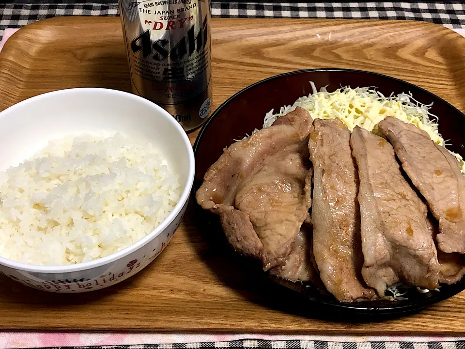 今日の夕食 ☆豚の生姜焼き ☆ビール🍺|まぁたんさん