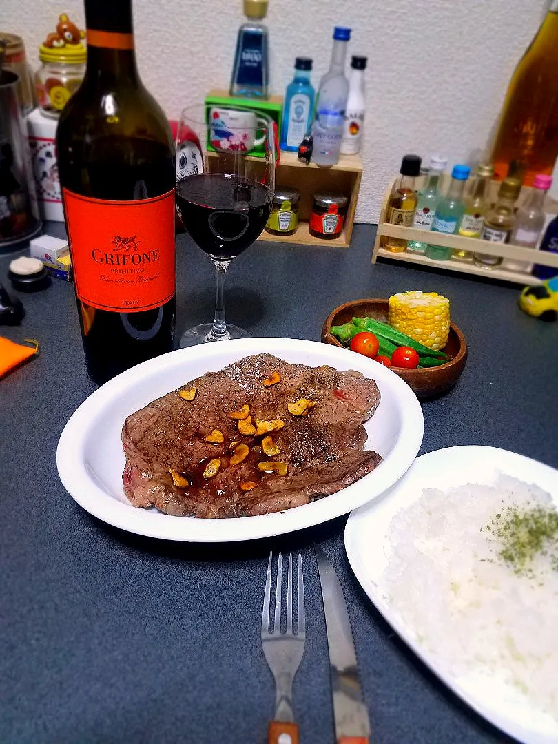 安い赤身肉と、安い赤ワインで🍷|masaki .fさん