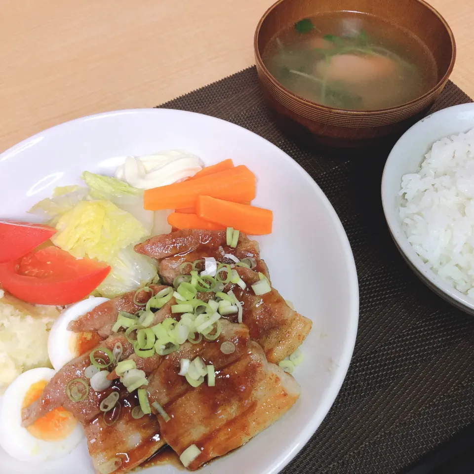 肉厚豚バラ＆中華スープ|まちゃさん